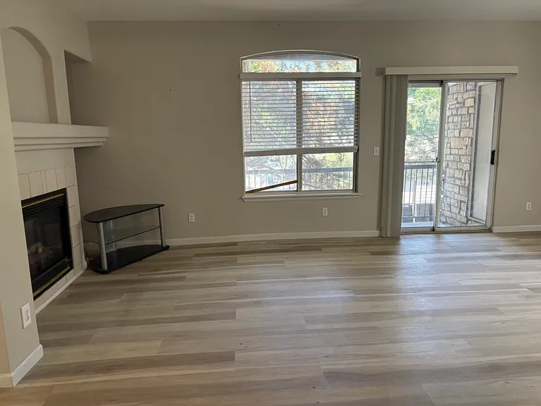 2575 S Syracuse Way #F104 — Photo 2