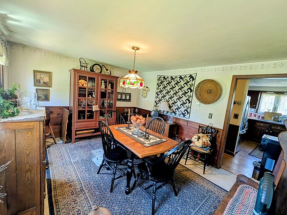 5th image of 178 Dennison Hill Rd