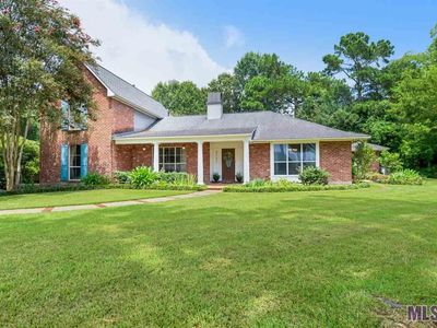 2597 E Lakeshore Dr, Baton Rouge, LA, 70808