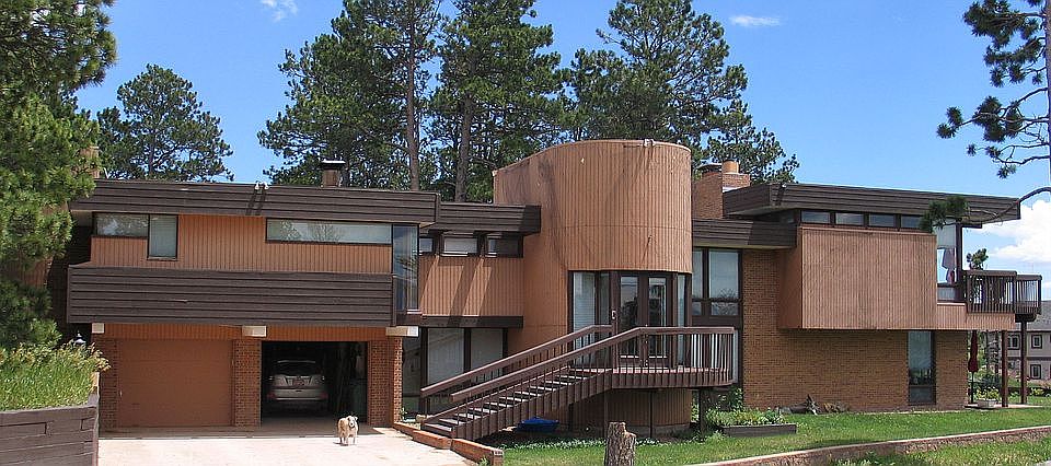 House Front (West) side