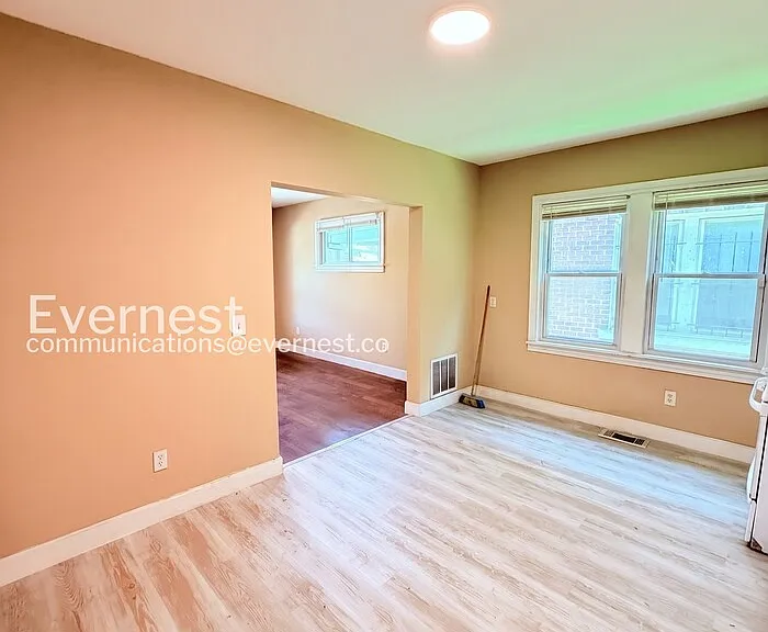 2488 Woodmere St — Photo 16