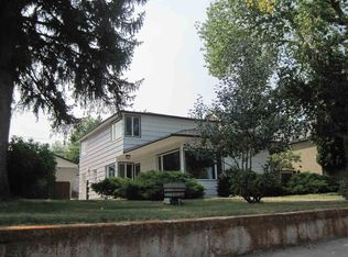 1013 Sage St, Evanston, WY 82930