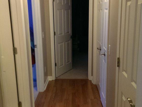 5th image of 261 Meadowbrook Dr