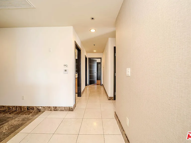 702 S Serrano Ave #501 — Photo 10
