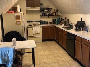 375 Aylesford Pl, Lexington, KY 40508