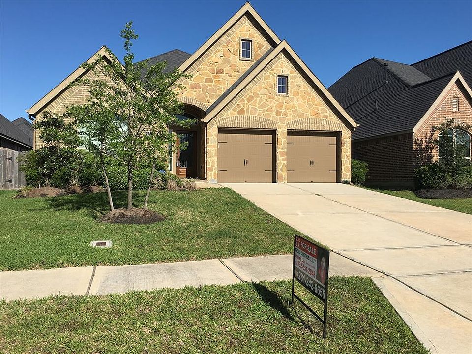 1st image of 1827 Majestic Falls Ln