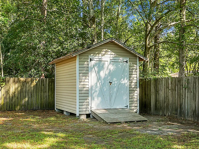 4452 Garwood Dr — Photo 31