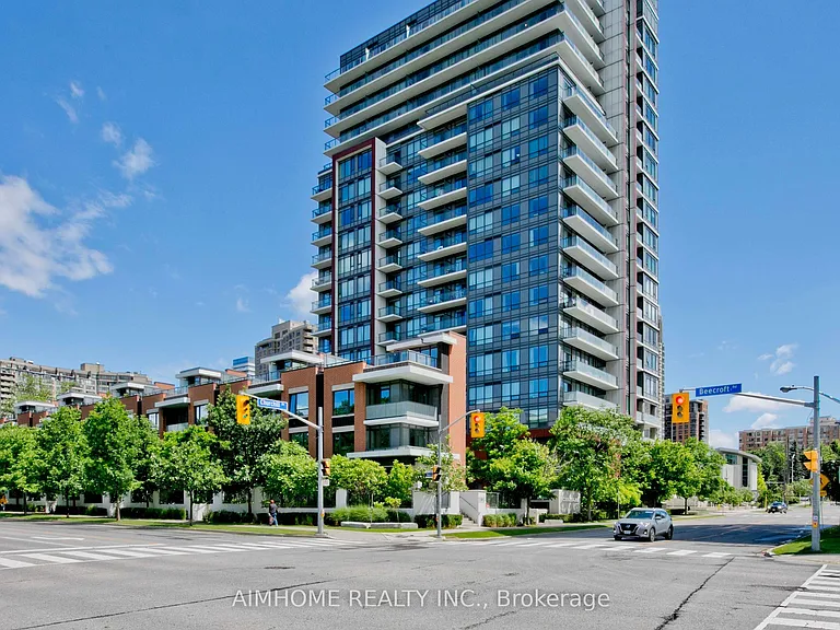 26 Churchill Ave #Townhouse 120 — Photo 4