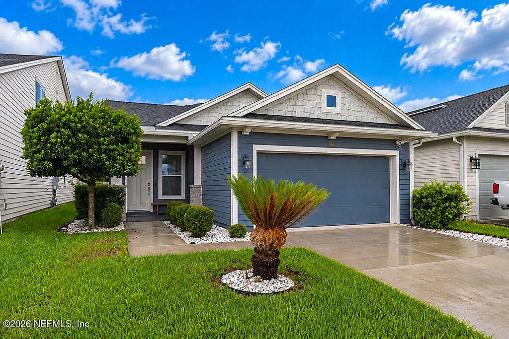 3 bed, 2.0 bath, 1795 sqft, $3,600 — Photo 2