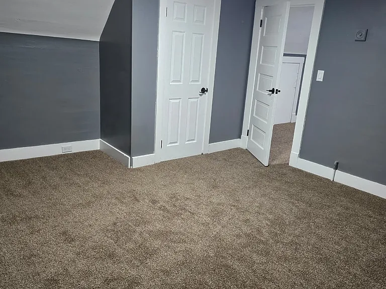1512 E 118th St #3 — Photo 15