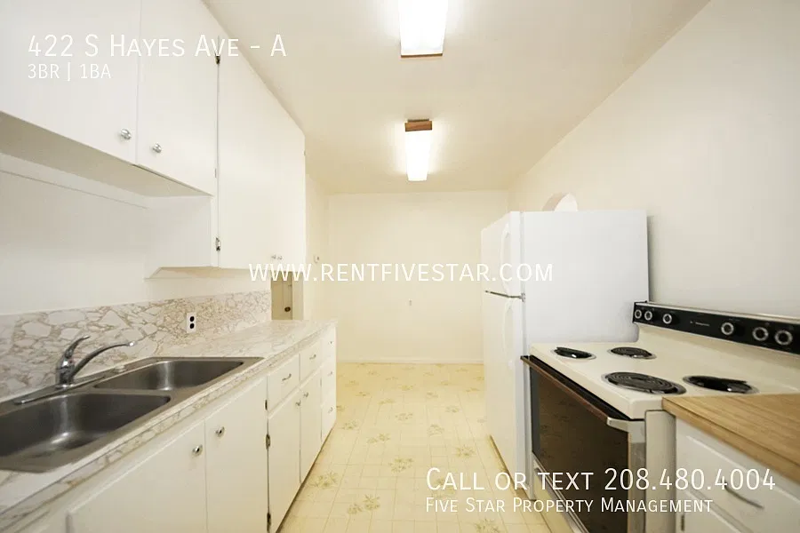 Beautiful Upstairs Apartment Near Downtown Pocatello! — Photo 4