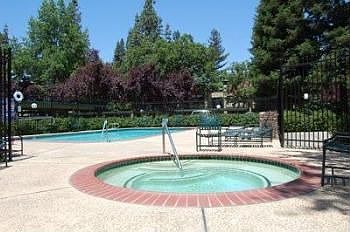 5th image of 250 Del Verde Cir Unit 8