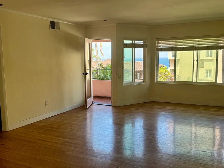 1039 Coast Blvd S #1B — Photo 4