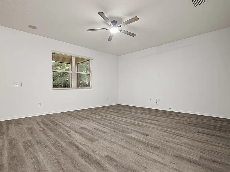 12124 Lake Blvd — Photo 7