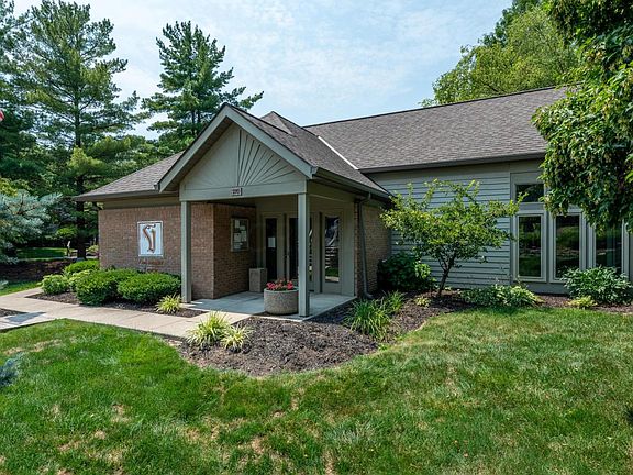 2nd image of 254 Deer Cross Ln