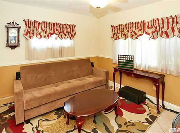 5th image of 52 Dahlia Ln