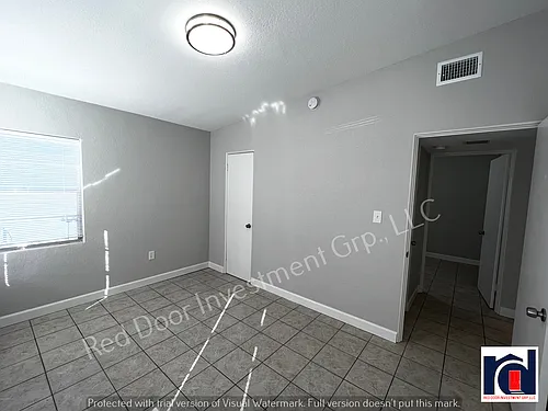 1931 Carrigan Ave Photo 1