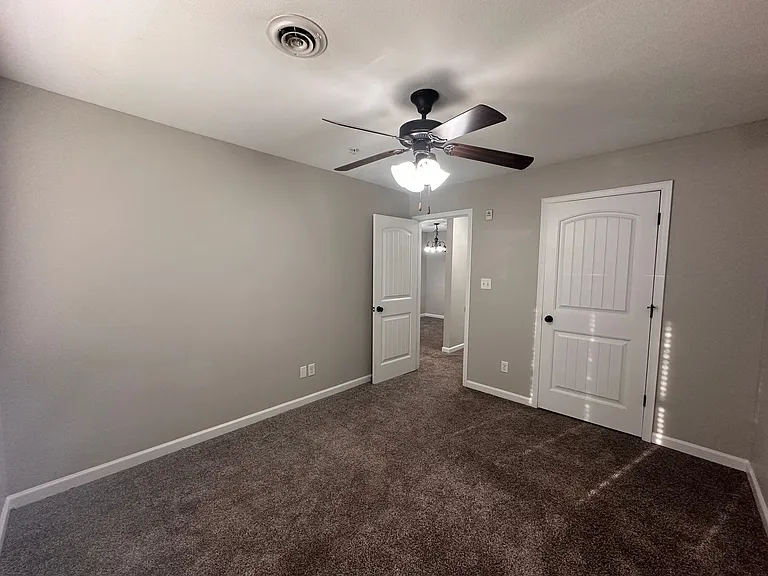 Maple Sunset Apartment Homes — Photo 78