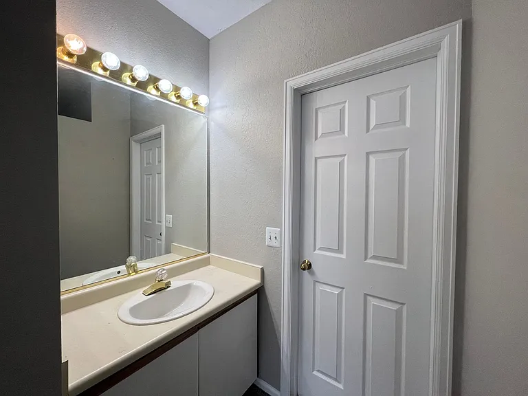 1069 S Walden Way #127 — Photo 13