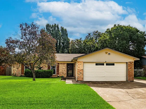 1620 Edge Hill Rd, Benbrook, TX 76126