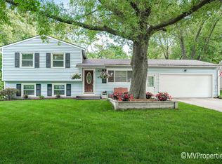 1131 Sluyter St SE, Kentwood, MI 49508