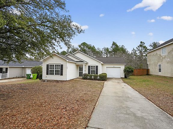 3rd image of 200 Kingston Trace Rd