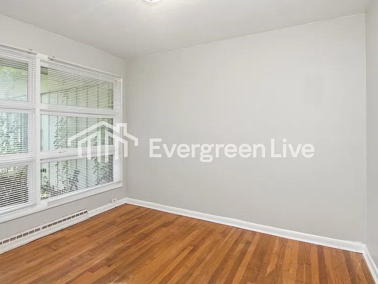 1120 Hathaway Dr — Photo 5