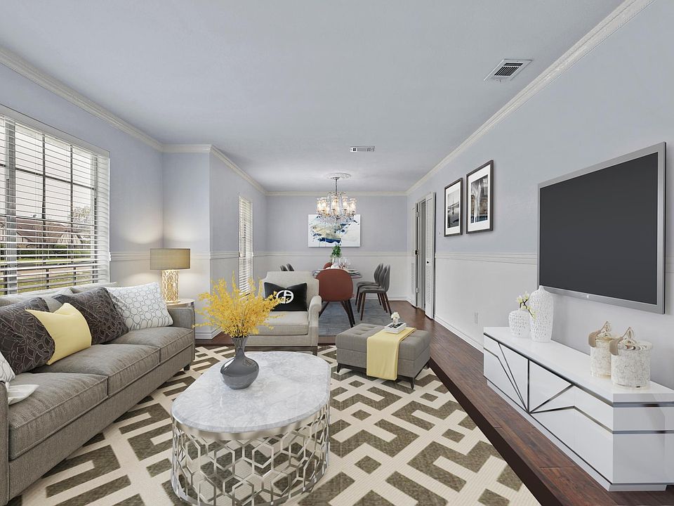 1st image of 907 Serenade Ln #L