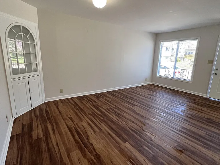 17 E Blaine St — Photo 23