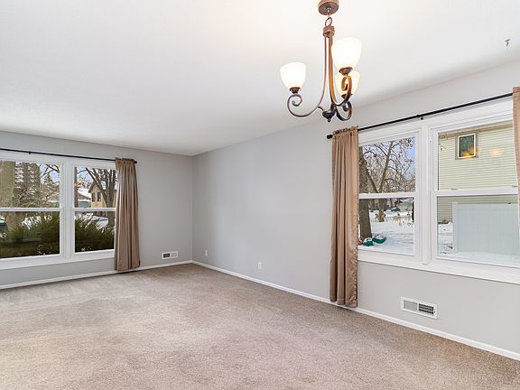 Note-photos shown are of the adjacent unit, which has a similar layout and design.