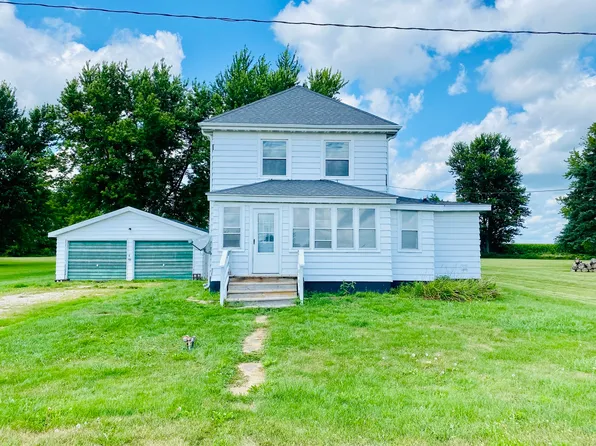 10632 E Titus Rd, Rochelle, IL 61068