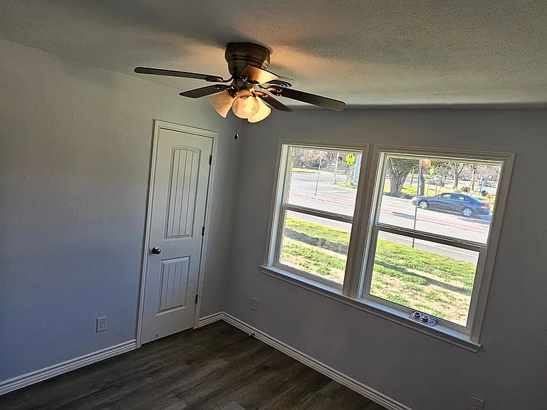 1401 E Sherman Dr — Photo 20