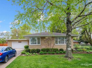 1330 Merrimac Pl, Aurora, IL 60506