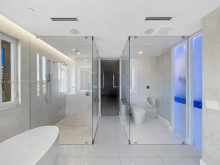 600 Coral Way #2 — Photo 31