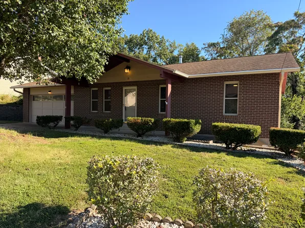 21 Forest View Dr, Arnold, MO 63010