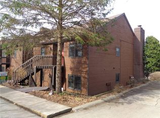 201 Clubside Dr NW, New Philadelphia, OH