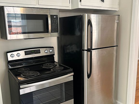 5th image of 2445 Saint Albans Ave