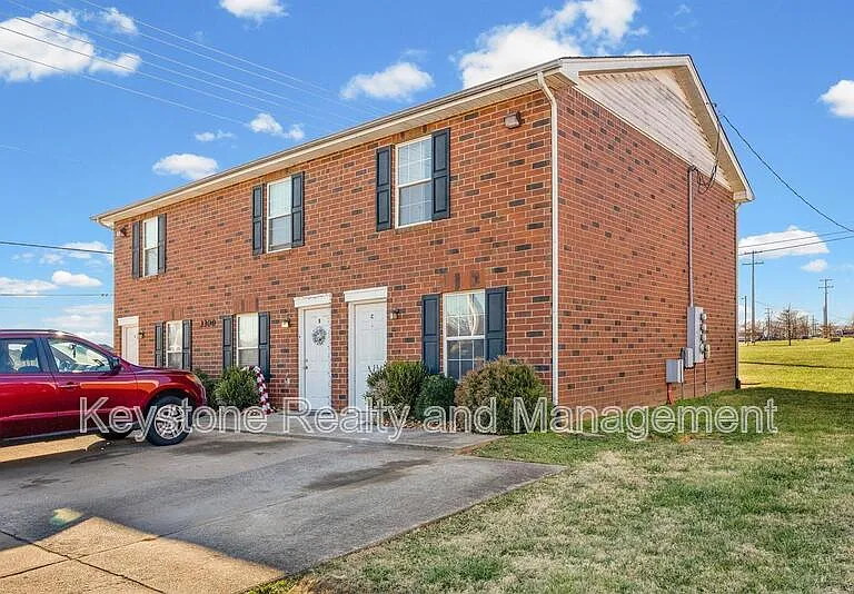 3312 Royster Ln #B — Photo 1