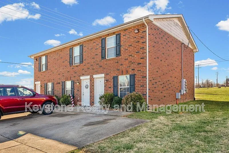 3300 Royster Ln #B