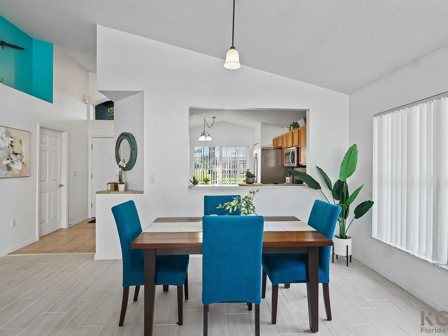 3 bed, $4,350 — Photo 2