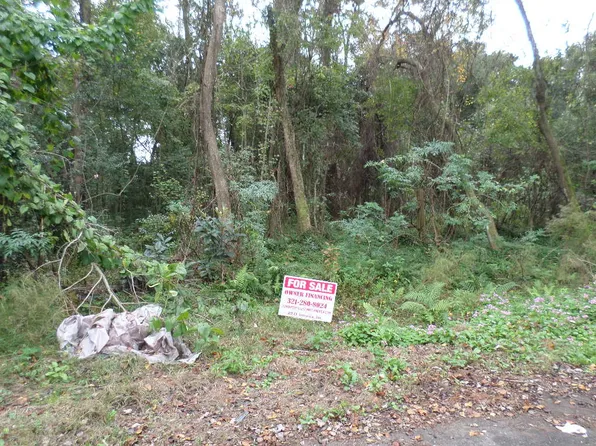 Rutledge Oaks Ln, Jacksonville, FL 32208