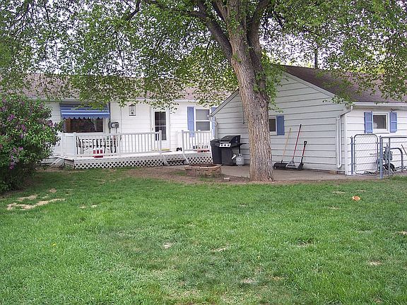deck with firepit