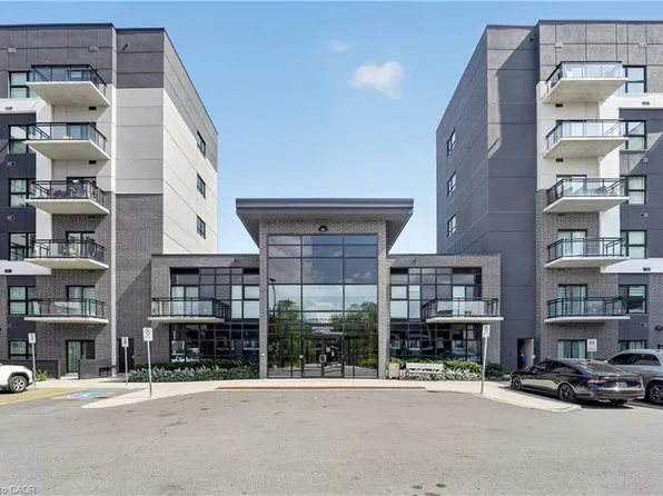 102 Grovewood Cmn #636, Oakville, ON L6H 0X2