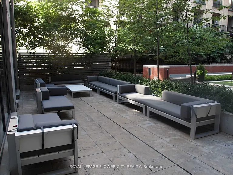 78 Tecumseth St W #1209 — Photo 4