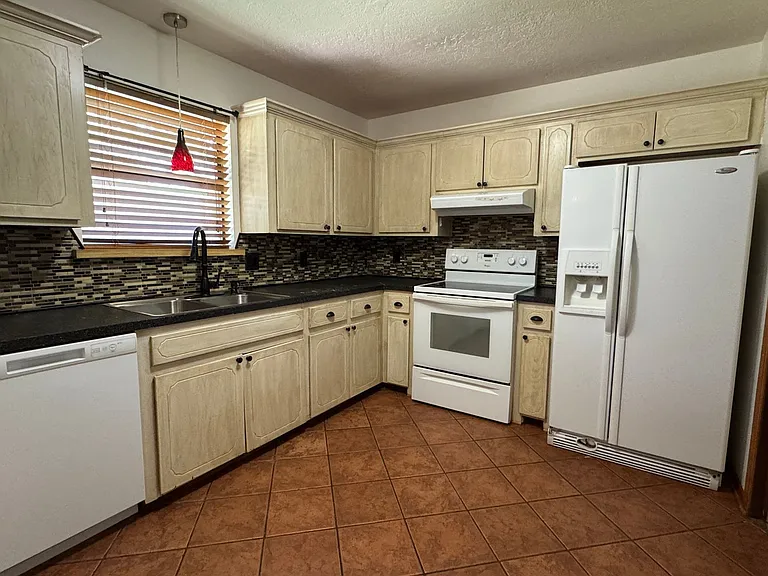 4823 SE Tattershall Way — Photo 6