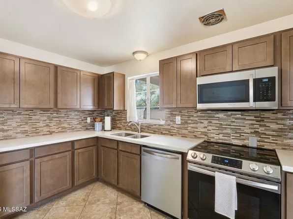 6720 E Cooper St, Tucson, AZ 85710