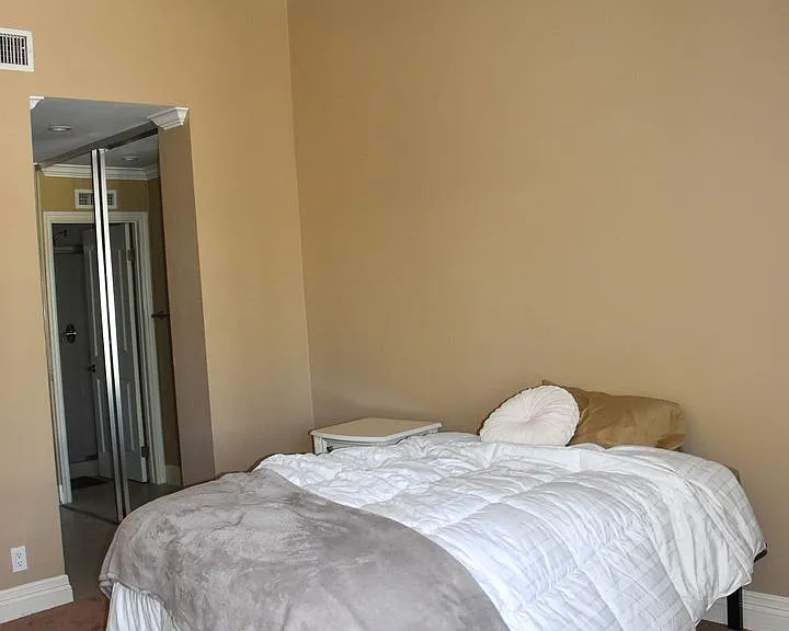 630 W Palm Ave #12 — Photo 54