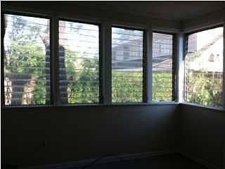 5th image of 121 Vine St