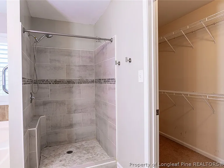 700 Hogart St — Photo 9