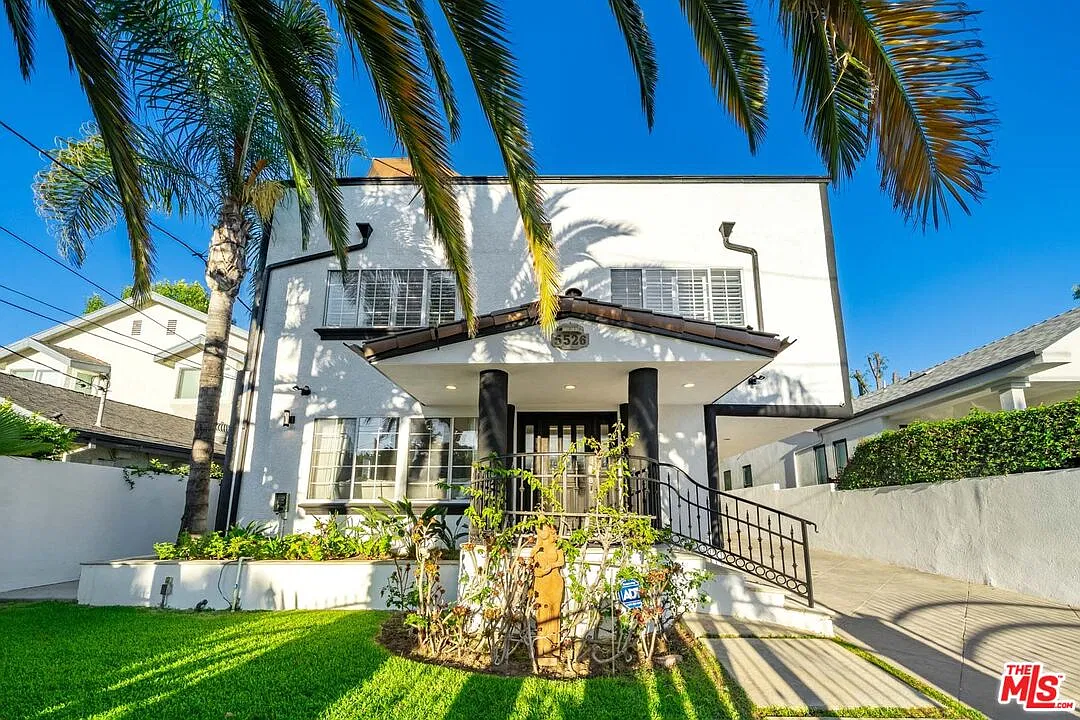 4 bed, 5.0 bath, 3891 sqft, $18,000 — Photo 4
